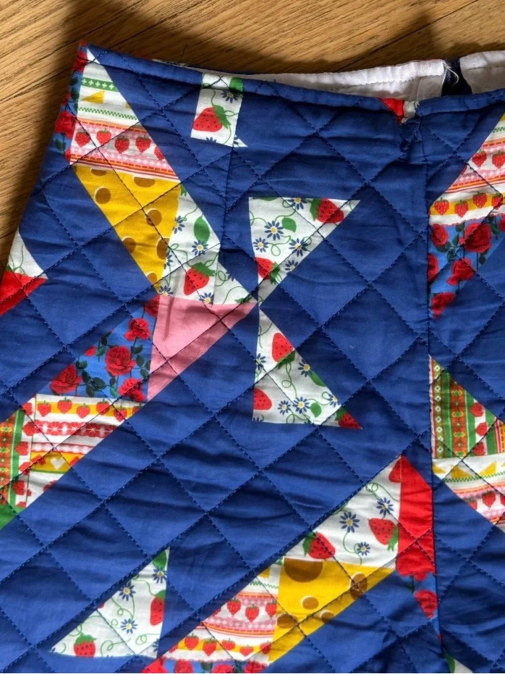 Rare Lisa Says Gah Quilted Pants (S) - Picture 2 of 6
